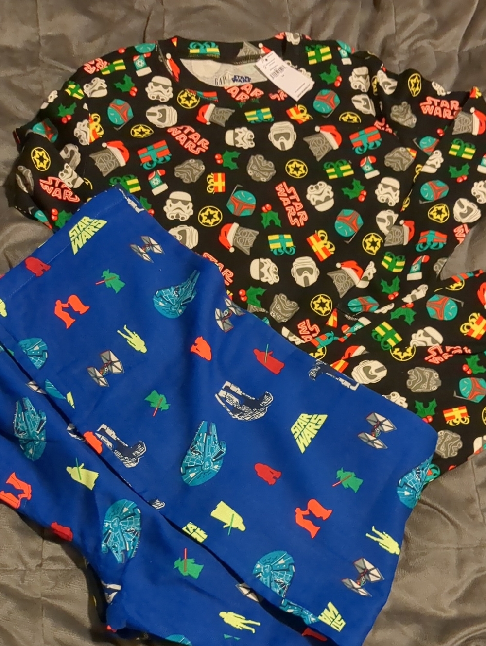🎄Star Wars Kids Pajama Set - Black & Blue Holiday Print